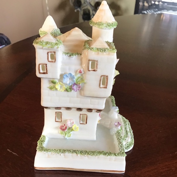 Tyrolean Castle by Coalport, Fine Bone China, Made in England - Picture 3 of 6